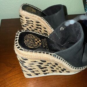 Vince Camuto Women’s Black Slip On Wedge Espadrille Sandal Size 6 New